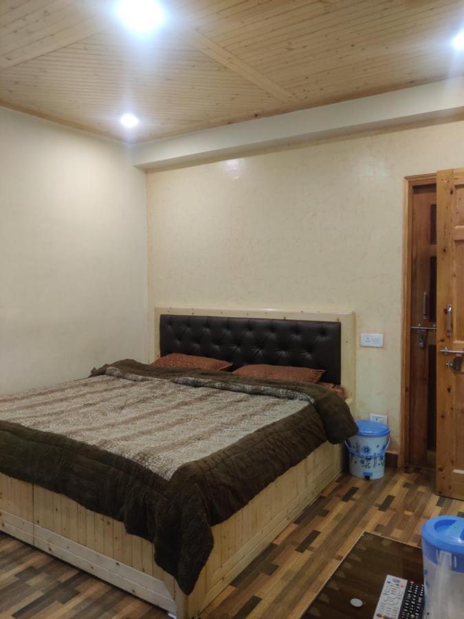 New Mehdudia B&B Shimla Luaran gambar